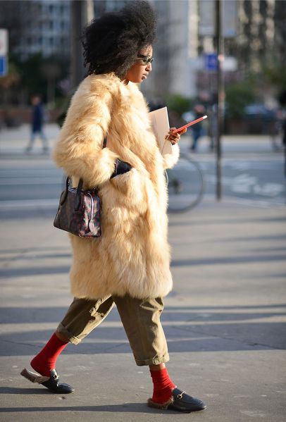 Loafer Mules Outfit, Mule Outfits, Mules Outfit, 70 Outfits, Photography Pics, Sock Outfits, Chic Coat, Paris Fashion Week Street Style, Popsugar Fashion