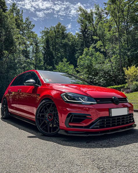 Golf 7 R Line, Polo Gt, Vw Golf R Mk7, Blacked Out Cars, Gti Car, Vw Pointer, Golf R Mk7, Vw Polo Gti, Vw R32