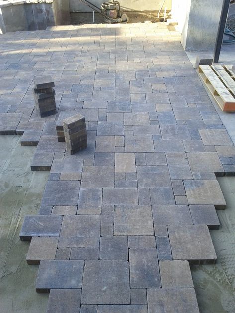 Paved Patio Garden Ideas, Patio Ideas Pavers, Pavers Patio Ideas, Extending Patio, Patio With Pavers, Patio Extension Ideas, Concrete Patio Ideas, Patio Extension, Pavers Patio