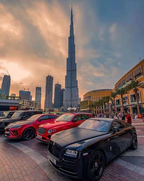 ⚜️LUXURY | LIFESTYLE | CARS⚜️ on Instagram: “Which one You Taking? - Follow @mostluxuriousthing to don’t miss out our luxury content !💎 - 📸 : DM - #amazingcar247 #supercarslondon…” Rolls Royce Dubai, Rolls Royse, Luxury Life Aesthetic, Dubai Instagram, Billionaire Lifestyle Luxury Living, Luxury Dubai, Dubai Cars, Apartments In Dubai, Dubai Lifestyle