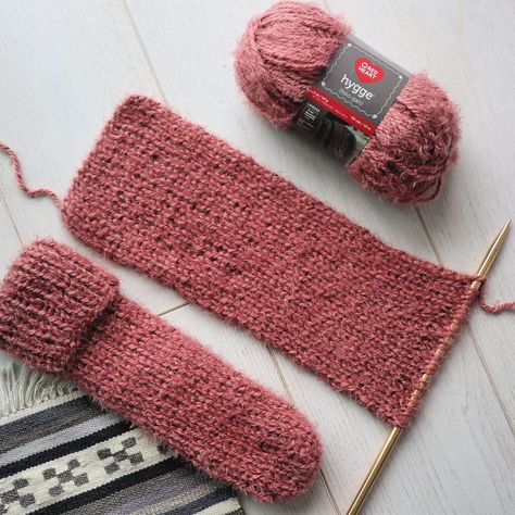 Slipper Socks Knitting Pattern, Cable Knit Fingerless Gloves, Knitting Mittens, Knitted Socks Free Pattern, Socks Knitting Pattern, Knit Slippers Free Pattern, Knitting Abbreviations, Knit Slippers, Socks Knitting