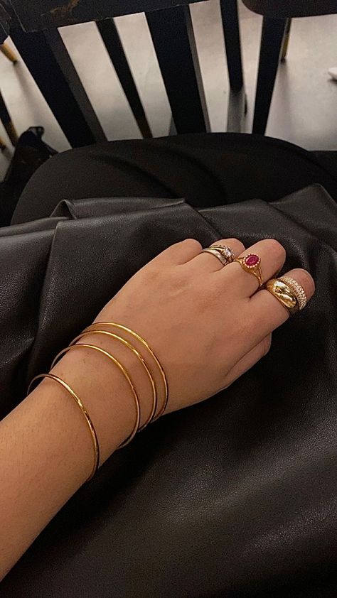 Indian Rings Aesthetic, Gold Bangles Indian, Indian Rings, Indian Jewelry Earrings, Everyday Fashion Outfits, Jewellery Ideas, Classy Jewelry, Gold Ring Stack, Fashion Board