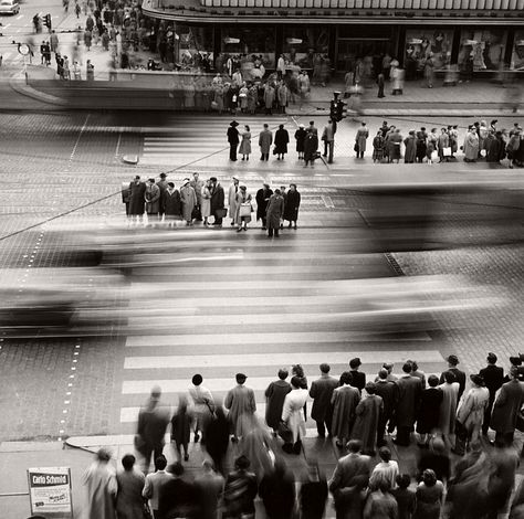 Biography: City Life / Street photographer Herbert Dombrowski | MONOVISIONS Types Of Photography, Motion Photography, Long Exposure Portrait, Movement Photography, City Life Photography, Blur Photography, City Pictures, Motion Blur, Foto Art