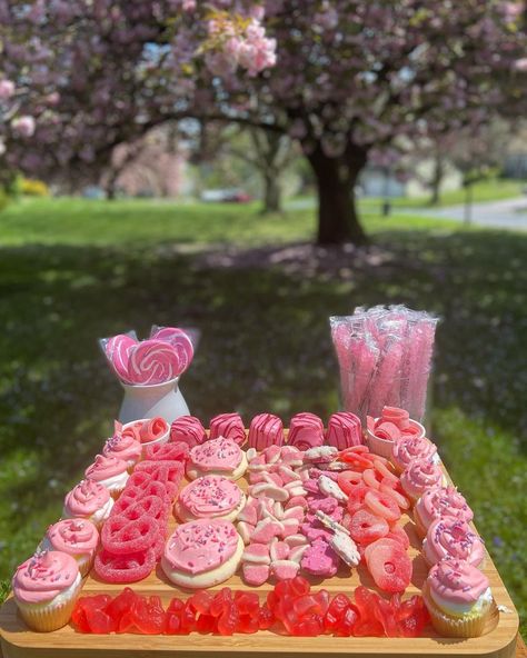 Pink Themed Food Board, Pink Candy Board, Pink Dessert Board, Pink Bring A Board Night, Pink Colored Food, Pink Snack Board, Pink Foods For Color Party, Pink Snack Table, Pink Food Board