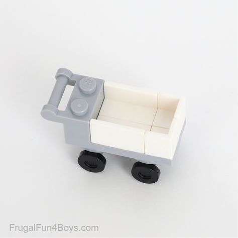 LEGO City Building Ideas - Frugal Fun For Boys and Girls Lego Shopping Cart, Little Lego Builds, Lego Cool Ideas, Small Lego Ideas, Mini Lego Ideas, Small Lego Builds, Simple Lego Builds, Lego Ideas To Build Instructions, Cute Lego Ideas