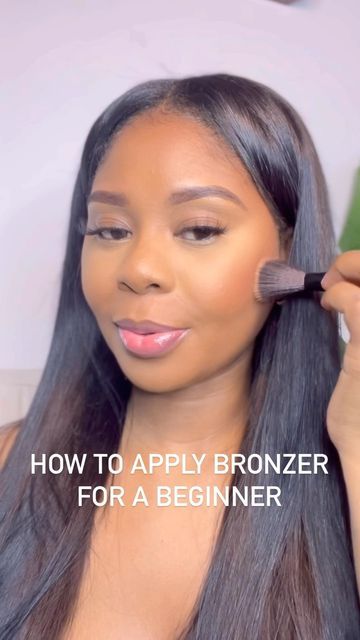 How To Blend Bronzer, Hoola Bronzer Tutorial, Face Bronzer, Bronzer For Round Face, How To Bronze Your Face Natural, How To Use Bronzer And Highlighter, Where Do I Put Bronzer, How To Use Bronzer Powder, Make Up Bronzer How To Apply