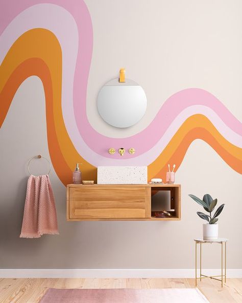 Bright Mural, 70s Wall Mural, Bathroom Wall Mural, Colourful Interiors, Colourful Bathroom, Bathroom Mural, Wall Murals Diy, Interior Design Per La Casa, Retro Bedrooms