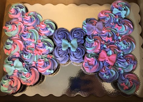 Jojo Siwa Cupcake Cake, Jojo Siwa Cupcakes, Jojo Siwa Birthday Cake, Bow Cupcakes, Jojo Siwa Birthday, Jojo Siwa Bows, Cake Diy, Jojo Bows, Cupcake Cake