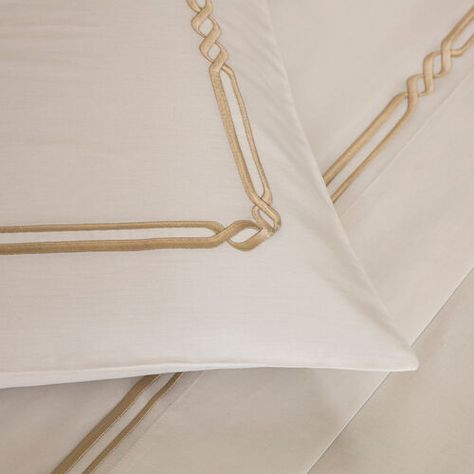 Luxury Bed Linen, Embroidered Duvet Cover, Stylish Bedroom Design, Luxury Linens, Chevron Blanket, Light Quilt, Bed And Bath, Cushion Cover Designs, Luxury Bed