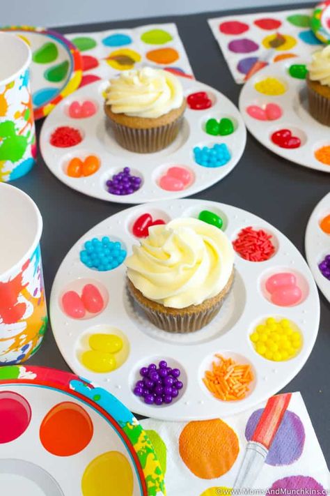 Art Themed Party, Painting Birthday Party, Painting Birthday, Art Birthday Party, Birthday Party Activities, Rainbow Birthday Party, Birthday Party Food, Art Birthday, 6th Birthday Parties