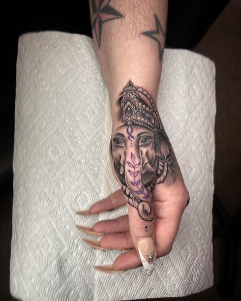 Ganesh Hand Tattoo, Hand Tattoos Elephant, Ganesha Finger Tattoo, Meaning Hand Tattoo, Hand Tattoo Elephant, Hand Spiritual Tattoo, Hindu Hand Tattoos For Women, Hamsa Leg Tattoo, Elephant On Hand Tattoo