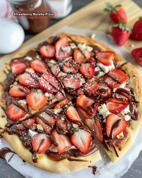 Recipes Lovers with Olivia | 🍕🍫 Strawberry Nutella Pizza 🍓✨ | Facebook Nutella And Strawberries, Pink Pizza, Strawberry Pizza, Nutella Pizza, Strawberry Stuff, Strawberry Nutella, Pastry Desserts, Vanilla Coffee, Dessert Lover