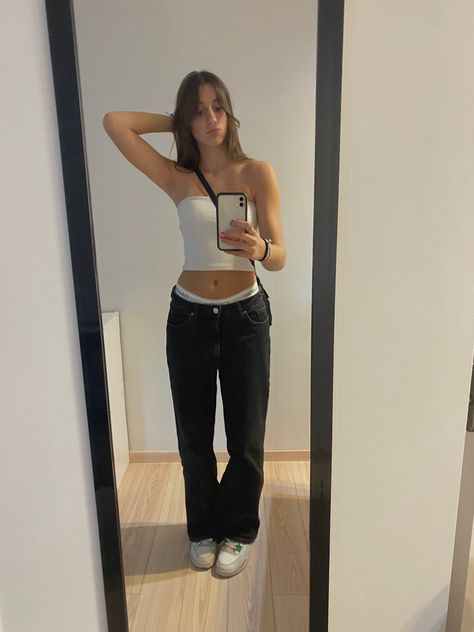 Baggy Jeans With Calvin Klein, Cropped Top And Jeans Outfit, Calvin Klein Baggy Jeans Outfit, Calvin Klein Under Jeans Outfit, Stussy Crop Top, Calvin Klein With Jeans Outfit, Baggy Black Jeans Outfit Summer, Jordan 4 Aesthetic Outfit, Crop Tube Top Outfit