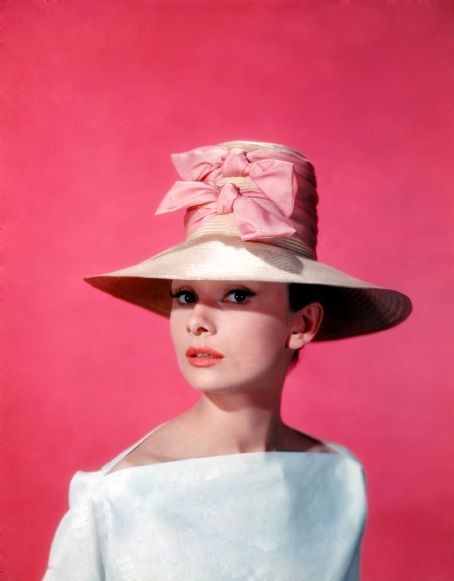 Lady Audrey Hepburn Hat, Klasik Hollywood, Eliza Doolittle, Audrey Hepburn Style, Cecil Beaton, I Believe In Pink, Hepburn Style, Look Retro, Fred Astaire