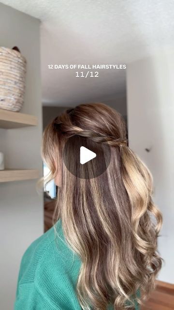 SARA STRUEBY on Instagram: "Easy twisted half up half down hairstyle for day 11/12 of fall hairstyles 🍂🍁 #easyhairstyles #halfuphalfdownhairstyle" Half Up Half Down Hair Tutorial, Half Pony Hairstyles, Curly Half Up Half Down, Five Minute Hairstyles, Short Hair Twist Styles, Easy Party Hairstyles, Easy To Do Hairstyles, Half Up Half Down Hairstyle, Down Hairstyle