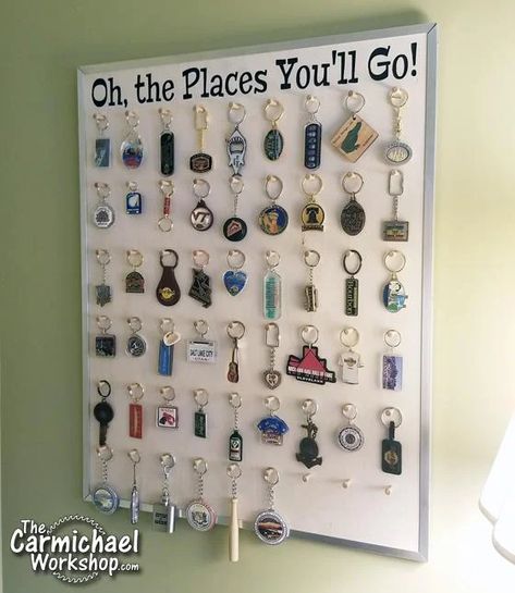 Keychain Collection Display, Diy Keychain Holder, Diy Keychain Display, X Carve, Souvenir Display, Keychain Collection, Diy Storage Rack, Keychain Display, Travel Wall Decor