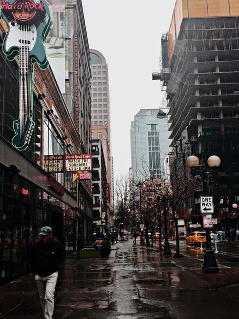 Seattle Washington Pictures, Seattle Vibes Aesthetic, Seattle Suburbs Aesthetic, Seattle Apartment Aesthetic Rain, Seattle Cafe Aesthetic, Washington State City, Living In Seattle Aesthetic, 90s Seattle Aesthetic, Seattle Vision Board