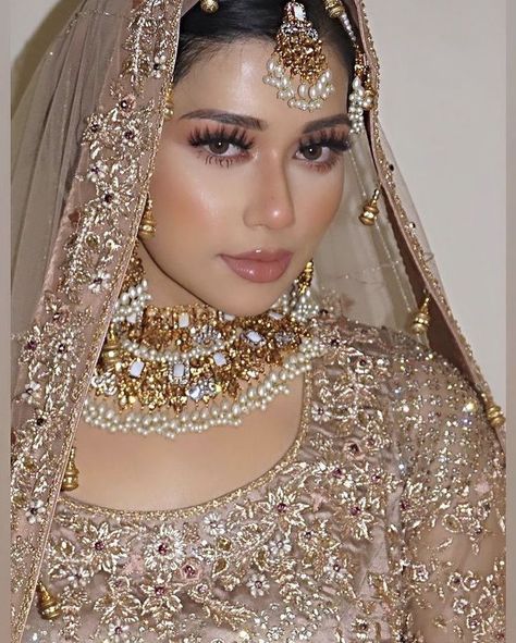 Desi Bridal Makeup, Pakistani Makeup, Pakistani Bridal Makeup, Bridal Makeup Images, Desi Wedding Dresses, Asian Bridal Dresses, Desi Bride, Bridal Dresses Pakistan, Mode Turban