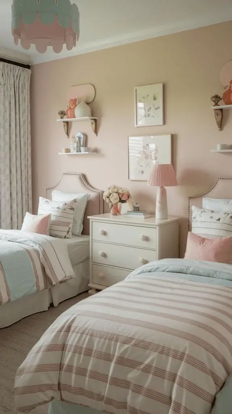 Girls Room With Twin Bed, Twin Bed Girl Room, Bedroom With Twin Beds Ideas, 2 Sisters Bedroom, Room For Two Girls Sisters, Twin Beds Girls Room, Bedroom With Twin Bed, Twin Beds Ideas, Beds In Small Rooms