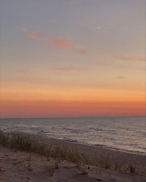 Michigan Aesthetic Outfits, Lake Michigan Sunset, Summer In Michigan Aesthetic, Tom Lake Ann Patchett Aesthetic, Summer In Michigan, Great Lakes Aesthetic, Northern Michigan Aesthetic, Lake Michigan Aesthetic, Michigan Aesthetic