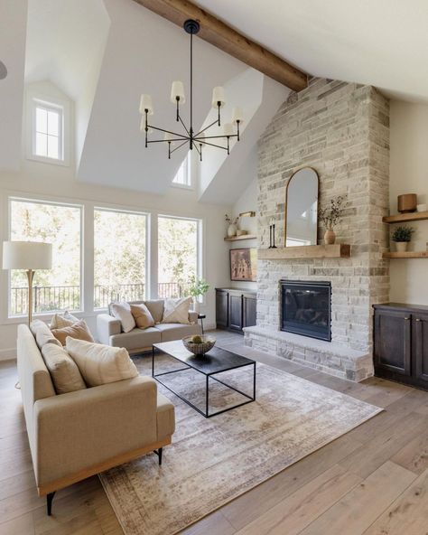 Country Fireplace, Fireplace Built Ins, Cultured Stone, Modern Farmhouse Living Room, Fireplace Remodel, Country Living Room, Home Fireplace, Cozy Vibes, Living Room With Fireplace