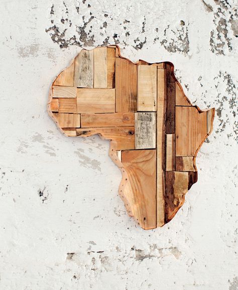 Offcuts of wood from DIY projects are often discarded, but you can combine them… Picture Art Ideas, Wood Offcuts Ideas, African Baskets Wall, Basket Wall Art, African Paintings, African Wall Art, Wood Wall Art Diy, Creative Wall Art, Wall Diy