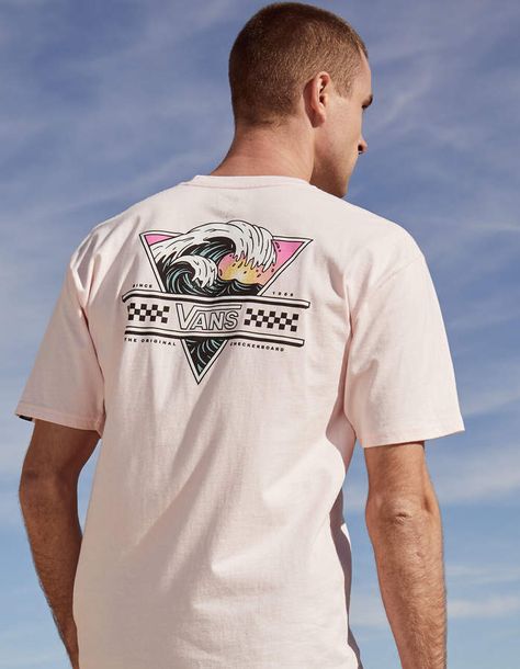 Retro Wave Mens T-Shirt Surfer Boys Style, Vans Outfit Men, Surfing Clothes, Surfer Outfit, Triangle Wave, Mens Beach Style, Wave Graphic, Guy Fits, Retro Wave