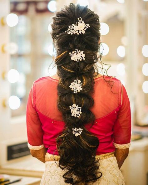 Wedding Hairstyl, Traditional Hairstyles, South Indian Wedding Hairstyles, Reception Hairstyles, Mehndi Hairstyles, Hairstyles For Indian Wedding, Bridal Hair Decorations, Hear Style, Bridal Hairstyle Indian Wedding