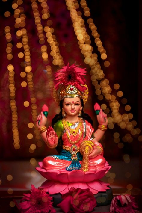 Varamahalaxmi Wishes, Laxmi Pooja Wishes, Diwali Laxmi Pooja, Woman Celebrating, Laxmi Pooja, Lakshmi Puja, Laxmi Mata, Laxmi Puja, Traditional Woman