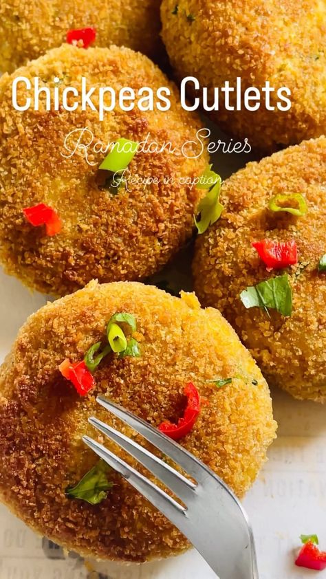 Chickpeas Cutlets Recipe https://resepmamiku.com/en/chickpeas-cutlets-bon_appetit_by_nadia Vegetable Cutlets Recipes, Vegetarian Cutlets, Chickpea Cutlets, Baked Chickpea, Bread Crumb Chicken, Vegetable Cutlets, Good Source Of Protein, Vegetables Rice, Chicken Cutlet Recipes