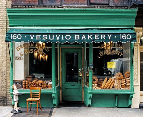 I absolutely love the raw beauty of these richly colored images of age-old New York City storefronts from James and Karla Murray‘s book Store Front: The Disappearing Face of New York. Bakery New York, Store Front Windows, Vintage Bakery, Bakery Store, Italian Bakery, Living In London, French Bakery, Sopot, Shop Fronts