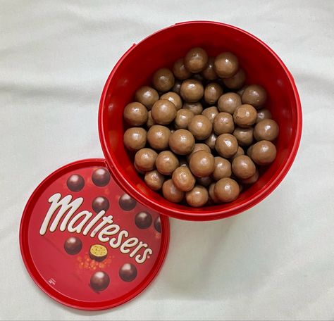 Maltesers Chocolate Aesthetic, Maltesers Aesthetic, Quality Streets Chocolates, Moodboard Theme, Maltesers Chocolate, Red Basket, Family Snacks, Red Chocolate, Aesthetic Red