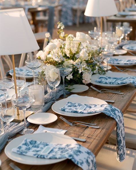 Nautical Nantucket inspired wedding in Southern CA. Blue, white, preppy wedding. Blue And Rattan Wedding, Nantucket Themed Wedding, Coastal Classic Wedding, New England Beach Wedding, Blue And White Tablescapes Wedding, Nantucket Wedding Aesthetic, Blue And White China Wedding, Coastal Grandmother Wedding, Cape Cod Wedding Decor