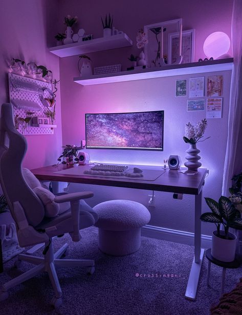 Gaming Setup Bedroom, Games Room Inspiration, Gamer Bedroom, Gaming Desk Setup, Girl Cave, Gamer Setup, Gamer Room Decor, Night Mode, Purple Rooms