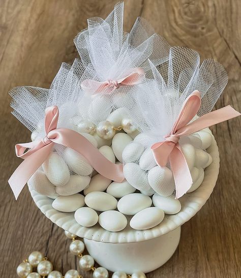 Almond Candy Wedding Favors, Jordan Almond Wedding Favors, Wedding Favors Sweets, Italian Confetti Favors, Jordan Almonds Wedding Favors Italian, Candy For Wedding Favors, Wedding Shower Candy Favors, Candy Favors Ideas, Jordan Almonds Wedding Favors