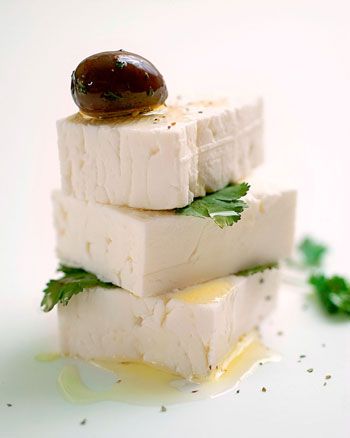 Homemade Feta, Homemade Cheeses, Greek Products, Homemade Mozzarella, Cheese Making Recipes, Greek Cheese, Diy Cheese, Cheese Making, Homemade Cheese