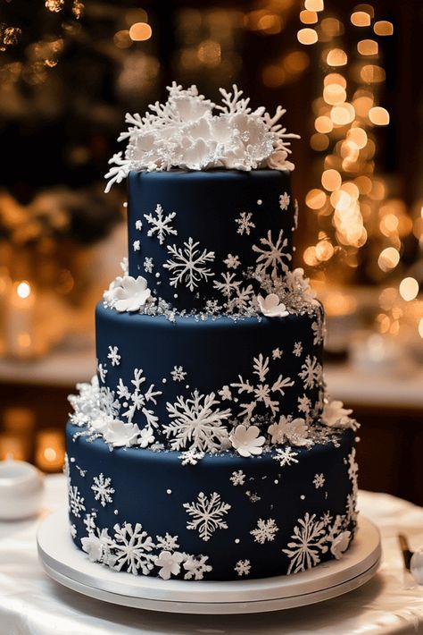 Wedding Cake Stars, Christmas Theme Wedding Cake, Snowflake Cake Ideas, Blue Christmas Wedding, Winter Wonderland Wedding Cake, Winter Wedding Cake Ideas, Snowflake Wedding Cake, Winter Wonderland Wedding Cakes, Winter Wedding Cakes