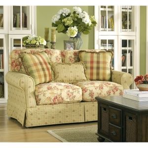 Cottage Style Couches, French Country Couch, Country Style Living Room Furniture, French Living Room Furniture, French Country Living Room Furniture, Cottage Couches, Cottage Style Sofa, Country Couches, French Country Sofa