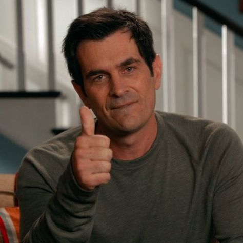 Phil From Modern Family, Phil Dumphey, Phil Dunphy Aesthetic, Modern Family Pfp, Phil Dunphy Icon, Phil Dunphy Funny, Phil Modern Family, Modern Family Phil Dunphy, Clive Bixby