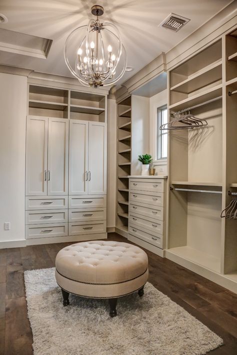 MODERN FARMHOUSE - Closet - Phoenix - by Avril Interiors Master Closet With Slanted Ceiling, Luxurious Master Closet, Farmhouse Walking Closet, Fancy Closets Walk In, Walk In Closet Ideas Master Luxury His And Hers, 10x10 Closet Design, Walk In Closet With Island And Washer And Dryer, Masterbed Closet Ideas, Dressing Room Closet Walk In Wardrobe