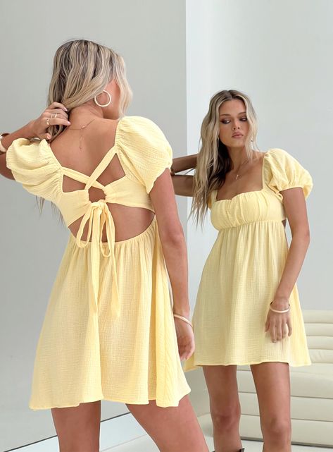 School Dance Dresses, Yellow Dresses, Brunch Dress, Year 9, Preppy Dresses, Let's Dance, Grad Dresses, Italian Summer, Dress Yellow