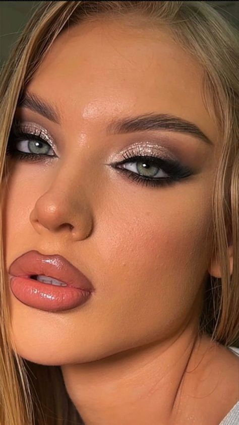 Birthday Makeup For Green Eyes, Evening Ball Makeup, Makeup For Black Dress Blue Eyes, Makeup For Black Dress Prom, Makeup Ideas For Blondes With Blue Eyes, Makeup Going Out, Full Glam Bridal Makeup Green Eyes, Formal Makeup Silver, Makeup Ideas For Birthday