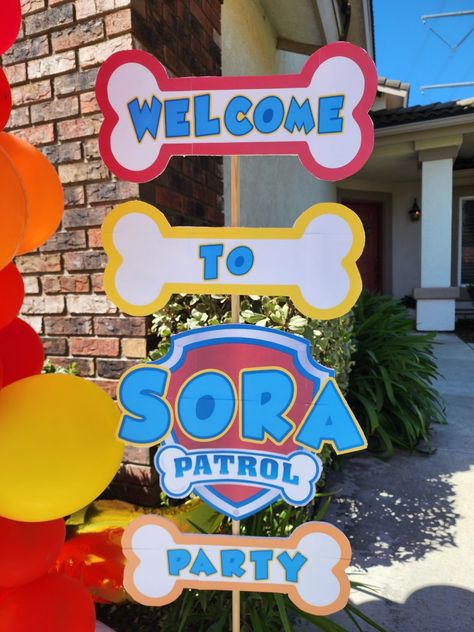 Paw Patrol Diy Party Decorations, Paw Birthday Party, Paw Patrol Bday Decorations, Paw Patrol Decorations Diy, Paw Patrol Decoration, Paw Patrol Ideas, Paw Patrol Dog Party, Paw Patrol Party Ideas 1st Birthday, Paw Patrol Party Decorations Diy