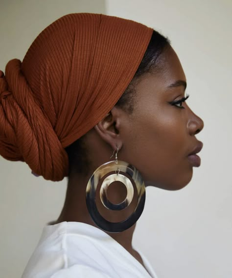 Haitian Earrings, Black Woman Side Profile, Light Browns, Horn Earrings, Head Wrap Styles, Head Scarf Styles, African Head Wraps, Bold Accessories, Face Photography