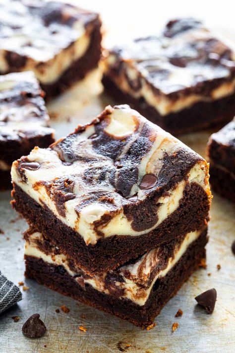 Chocolate Cheesecake Brownies, Cheesecake Brownies Recipe, Cheesecake Brownie, Brownie Cheesecake, Cheesecake Toppings, King Arthur Baking, Cheesecake Lovers, Homemade Cheesecake, Chocolate Cream Cheese