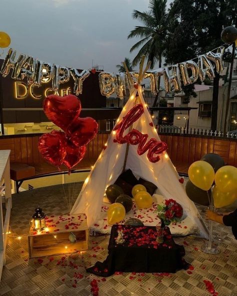 #birthday #birthdayparty #birthdaypartydecor #surprisebirthday #event #eventmanagement #eventplanner #decoration #decorator #artcore #artcoreevent #artcoreeventahmedabad Husband Birthday Decorations, Birthday Celebration Decorations, Romantic Room Surprise, Romantic Dinner Decoration, Husband Birthday Surprise, Surprise Birthday Decorations, Birthday Decorations At Home, Birthday Room Decorations, Simple Birthday Decorations