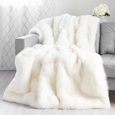 Custom Full Pelt White Fox Fur Blanket / Fur Throw Fox Fur Blanket, White Faux Fur Throw, Fur Blankets, White Throw Blanket, Cute Blankets, Faux Fur Throw Blanket, Comfy Blankets, Luxurious Home, Fur Throw Blanket