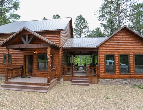 Cabin With Detached Garage, Cabin Additions Ideas, Small Cabin Addition Ideas, Cabin Addition Ideas, Log Cabin Addition Ideas, Log Cabin Remodel, Cabin Addition, Cabin Decks, Log Cabin Exterior