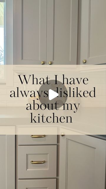 Lisa Flinders on Instagram: "I have always regretted the knobs and pulls on my cabinets. I have slowly been incorporating more mixed metals in my kitchen and wanted even more of a pop of gold. I fell in love the knobs and pulls from @rejuvenation’s Claybourne Hardware Collection in aged brass. So I decided to make the change.
I am so glad I did. I love how it takes my cabinets up a notch.
What do you think?
 

✨follow @buildingutah for more home and design inspiration in your feed 

#rejuvenation #cabinetpulls #cabinet #kitchenupgrade #kitchendesign #cabinetupgrade #mydiy #mystyle #beforeandafter 
#rejuvenationpartner #projectcollective" Rejuvenation Claybourne, Revere Pewter Cabinets Brass Hardware, Knobs Or Pulls For Kitchen Cabinets, Mixed Metal Kitchen Hardware, Mixing Knobs And Pulls In Kitchen, Kitchen Cabinets Hardware, Kitchen Cabinet Knobs And Pulls Ideas, Mixing Hardware Finishes Kitchen, Mixing Hardware Finishes