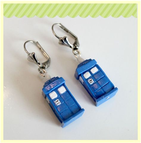 Polymer Jewellery, Doctor Who 12, Fandom Jewelry, Poly Clay, 12th Doctor, Polymer Jewelry, Reference Poses, How To Show Love, Dr Who